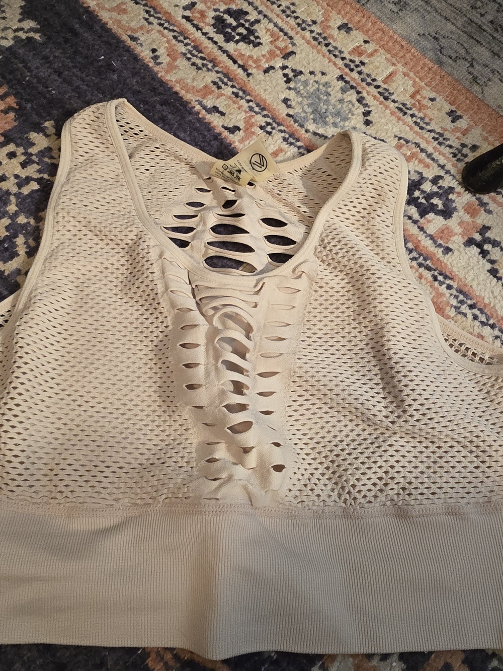 Breathable Cutout Sports Bra in Cream